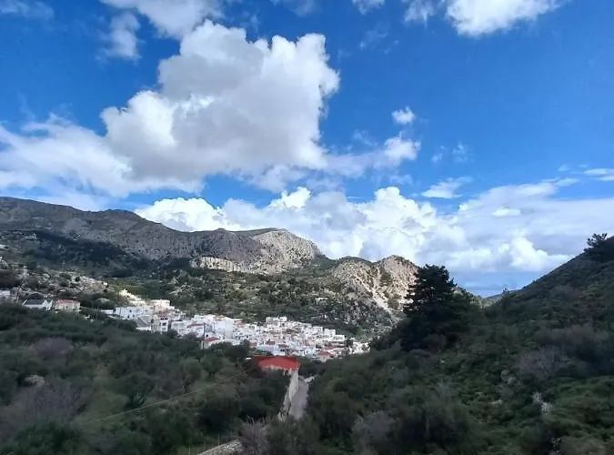 Volada View Traditional Daire Voládha